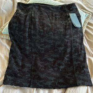 Lysse stretchy pencil skirt